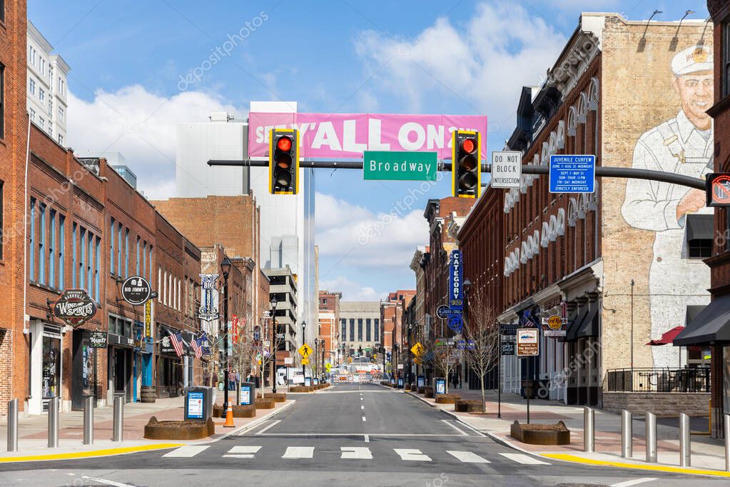 Nashville, TN, USA - March 8, 2025: 2nd Avenue features many bars and restaurants located just off of Broadway street in downtown Nashville, TN.