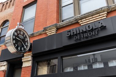 Chicago, IL, ABD - 27 Mart 2025: Shinola Detroit Detroit, Michigan merkezli lüks bir perakendecidir. Burası Chicago 'nun Wicker Park mahallesi..