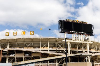 Knoxville, TN, ABD - 12 Nisan 2025: Neyland Stadyumu Tennessee Üniversitesi Gönüllü Spor Takımları 'na ev sahipliği yapmaktadır. Stadyumun kapasitesi 101.915 kişidir..