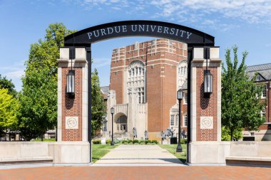 West Lafayette, IN, ABD - 29 Temmuz 2025: Purdue Üniversitesi, 1869 yılında kurulan ve mühendislik, teknoloji, bilim ve matematiğiyle tanınan bir devlet araştırma üniversitesidir..