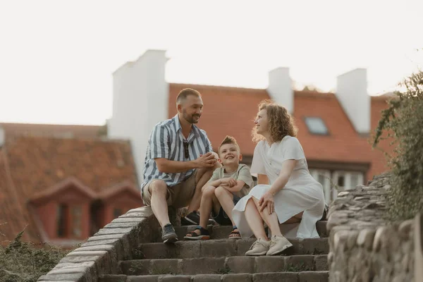 Smiling Family Joking Stairs Roofs Old European Town Happy Father — Stok fotoğraf