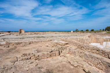 Paphos, Paphos İlçesi, Kıbrıs - 23 Mart 2023 - Nea paphos 'un tarihi mekanının manzarası