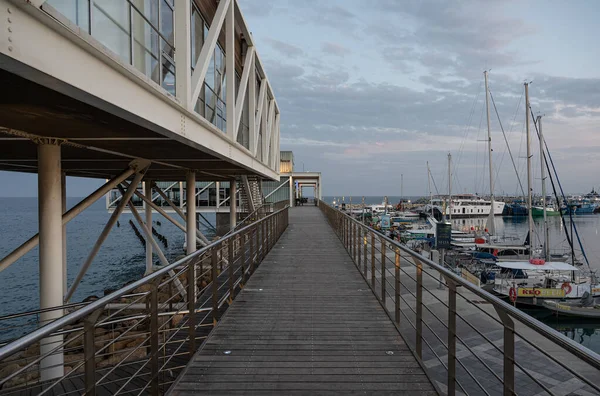 Limassol Cyprus Maart 2023 Perspectief Uitzicht Een Houten Pier Restaurants — Stockfoto