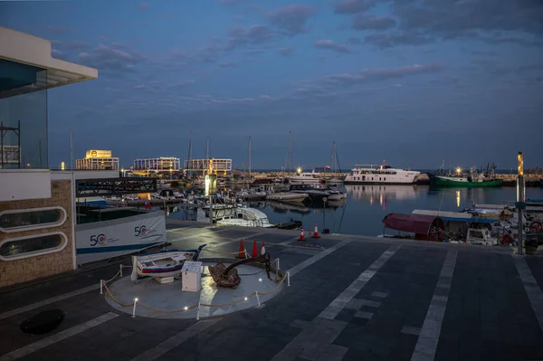 Limassol Cyprus Maart 2023 Uitzicht Oude Haven Bij Schemering Met — Stockfoto
