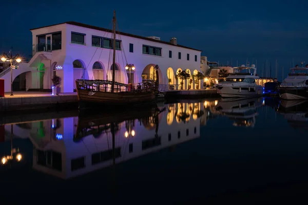 Limassol Cyprus March 2023 Restaurant Building Ships Reflecting Water New — Stock Photo, Image