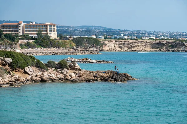 Coral Bay Chipre Março 2023 Vista Sobre Água Azul Turquesa — Fotografia de Stock