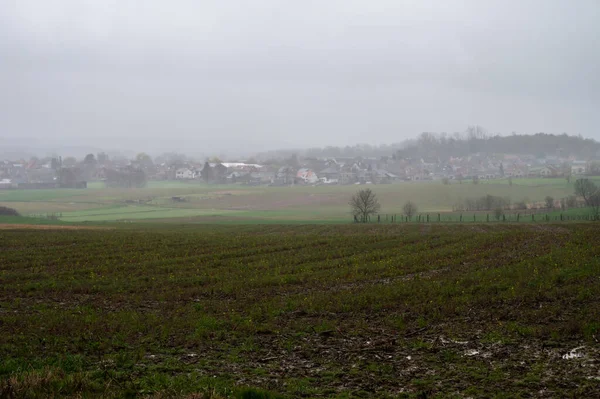 Foggy View Sewn Agriculture Fields Village Bertem Vlámský Brabantsko Belgie — Stock fotografie