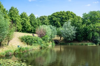 Kuzey Brabant, Hollanda 'nın ortaçağ köyü Willemstad' ın savunma kuşatmasının yeşil yansımaları
