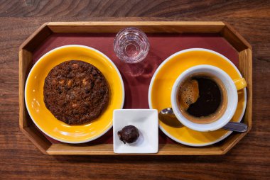 Amerikan tarzı çikolatalı kurabiye, kahve ve lüks bir çikolata, Brüksel, Belçika