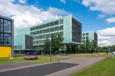 Eindhoven, Kuzey Brabant, Hollanda, 10 Temmuz 2024 - Philips yüksek teknoloji yenilik merkezi Üniversite Kampüsü