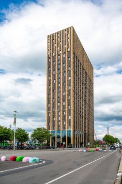 Eindhoven, Kuzey Brabant, Hollanda, 10 Temmuz 2024 - Sosyal merkezin gökdeleni