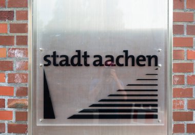 Aachen, Almanya, 26 Temmuz 2024 - Şehrin idari merkezinde imza
