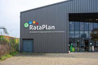 Hollanda, Amsterdam 'daki Rataplan ikinci el dükkanı, NOV 15, 2024