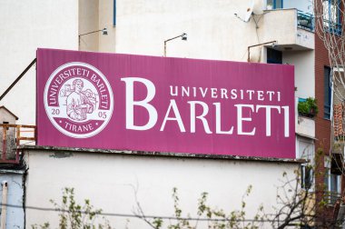 Tiran, Arnavutluk 'taki Barleti Üniversitesi' nin Mor İşareti, 8 Aralık 2024
