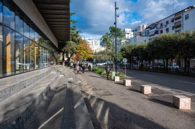 Adalet Bakanlığı ve Tiran, Arnavutluk, DEC 10, 2024 Hükümet İdari Merkezi