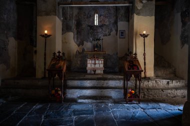 Arnavutluk 'un Berat kentindeki Kutsal Üçleme Kilisesi' nin İçi, 11 Aralık 2024