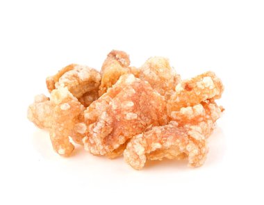  Kızarmış domuz kabuğu, domuz kabuğu, domuz kaşıntısı, beyaz arka planda izole edilmiş domuz çıtırtısı.