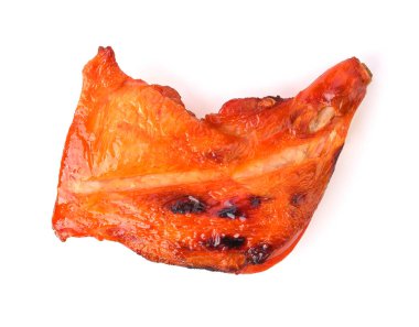 Izgara tavuk, ızgara tavuk budu beyaz arka planda izole edilmiş.