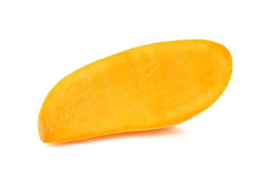 Olgun mangolar ikiye bölünmüş ya da beyaz grupta izole edilmiş.