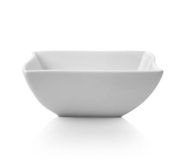 Beyaz arka planda izole edilmiş beyaz kare kasesi boş