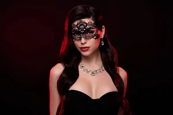 Foto Señora Elegante Máscara Celebrar Evento Halloween Oscuro Malvado Cosplay —  Fotos de Stock