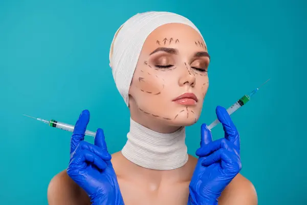 Photo Attractive Lady Patient Hold Syringe Injection Collagen Liquid Isolated — Stock Photo, Image