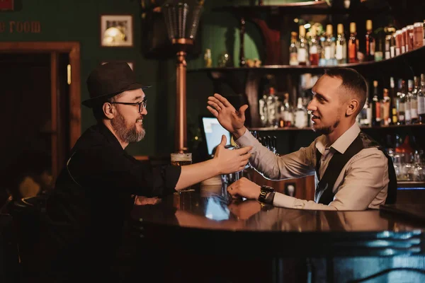 Man Has Fun Chatting Bartender Bar Counter Glass Beer Pub — Stock Photo, Image