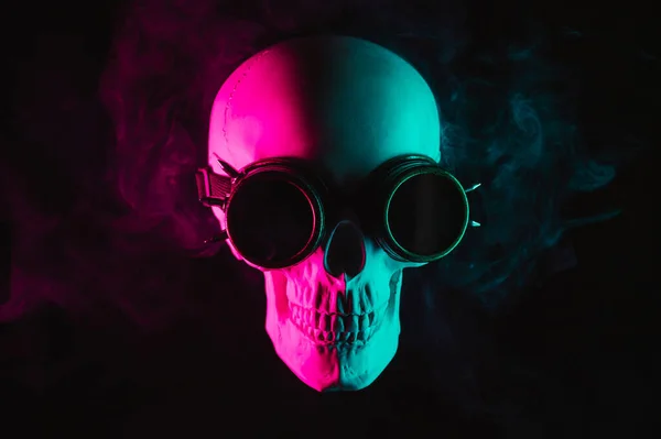 Human Skull Steampunk Glasses Pink Green Neon Light Smoke Black — Stock Photo, Image