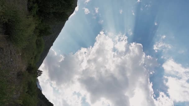 Vertikální Krajina Pohořím Tien Shan Létě Pod Modrou Oblohou Mraky — Stock video