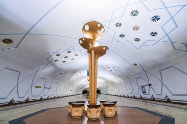 Bodomzor metro istasyonunun içi. Taşkent, Özbekistan - 17 Nisan 2024
