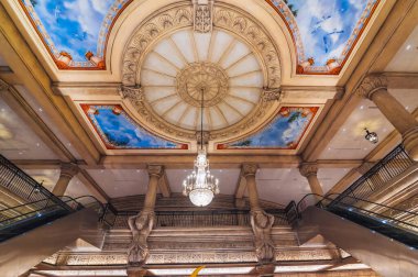 Vietnam 'da Da Nang' da Ba Na Hills 'de modern bir sarayda güzel bir iç mekan.