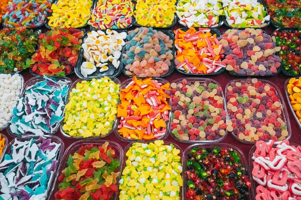 Marmelatta şekerleme ve çiğnenebilir şekerler var.