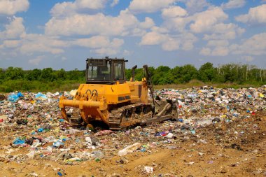 Çöp dezenfeksiyonu ve atık geri dönüşümü. Çöp ocağı. İmha et. Çevre koruma. Yüksek kalite
