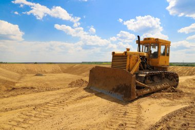 Çöp dezenfeksiyonu ve atık geri dönüşümü. Çöp ocağı. İmha et. Çevre koruma. Yüksek kalite