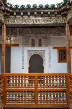 Ben Youssef Madrassa Marakeş, Fas 'taki İç Avlu' nun Ahşap Tırabzanı