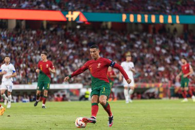 UEFA Euro 2024 ön eleme maçı sırasında Portekiz ve Bosna-Hersek milli takımları arasında Estadio Da Luz, Lizbon, Portekiz 'de oynanan Cristiano Ronaldo. (Maciej Rogowski)