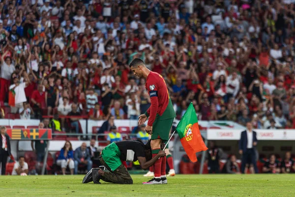 Cristiano Ronaldo Pitch Invader Uefa Euro 2024 Qualification Game National — Stock Photo, Image