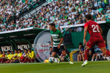 Portekiz, Lizbon 'da Estadio Jose Alvalade' de, Sporting CP ve Villarreal CF arasında oynanan Trofeu Cinco Violinos maçında Pedro Goncalves ile. (Maciej Rogowski)