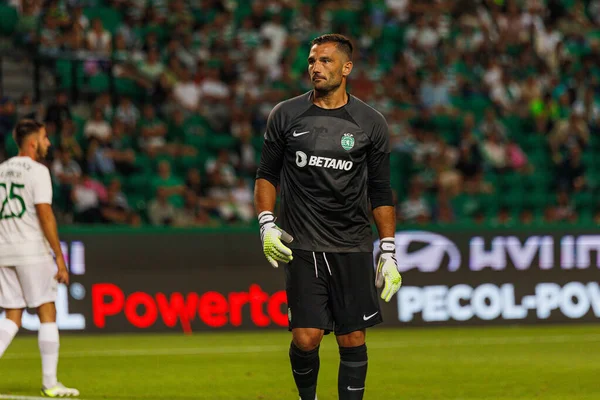 Antonio Adan, Trofeu Cinco Violinos maçında Sporting CP ve Villarreal CF arasında Lizbon, Estadio Jose Alvalade 'de oynanan dostça bir maçtı. (Maciej Rogowski)