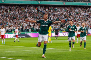 PKO BP Ekstraklasa 2023 / 24 maçında Marshall Jozef Pilsudski 'nin Polonya' daki Legia, Varşova Belediye Stadyumu 'nda Legia Warszawa ve LKS Lodz arasında oynanan maçın taraftarları. (Maciej Rogowski)