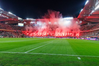 PKO BP Ekstraklasa 2023 / 24 maçında Marshall Jozef Pilsudski 'nin Polonya' daki Legia, Varşova Belediye Stadyumu 'nda Legia Warszawa ve LKS Lodz arasında oynanan maçın taraftarları. (Maciej Rogowski)