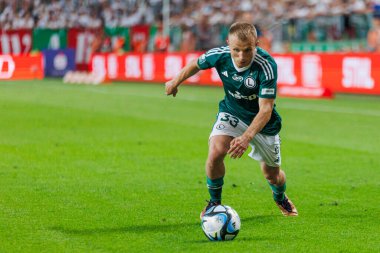 PKO BP Ekstraklasa 2023 / 24 maçında Marshall Jozef Pilsudski 'nin Polonya' daki Legia, Varşova Belediye Stadyumu 'nda Legia Warszawa ve LKS Lodz arasında oynanan maçın taraftarları. (Maciej Rogowski)