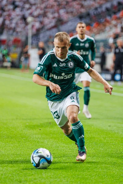 PKO BP Ekstraklasa 2023 / 24 maçında Marshall Jozef Pilsudski 'nin Polonya' daki Legia, Varşova Belediye Stadyumu 'nda Legia Warszawa ve LKS Lodz arasında oynanan maçın taraftarları. (Maciej Rogowski)