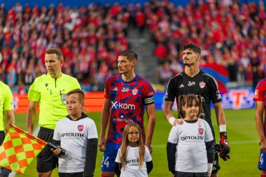 Zoran Arseniç ve Vladan Kovaceviç, 2023 / 24 UEFA Şampiyonlar Ligi 2. tur eleme turunda Rakow Czestochowa ile Qarabag FK arasında Miejski Stadion Pilkarski RKS Rakow Czestochowa, Czestochowa, Polonya. (Maciej Rogowski)