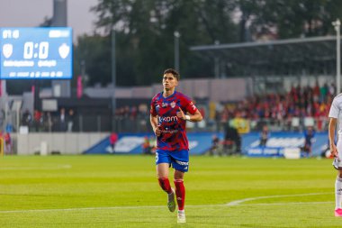 Ben Lederman, 2023 / 24 UEFA Şampiyonlar Ligi eleme turu sırasında Rakow Czestochowa ve Qarabag FK arasında Miejski Stadion Pilkarski RKS Rakow Czestochowa, Czestochowa, Polonya 'da oynandı. (Maciej Rogowski)