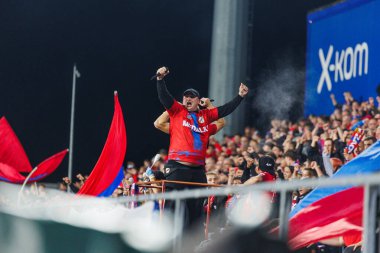 UEFA Şampiyonlar Ligi 2023 / 24 2. eleme turu sırasındaki taraftarlar Rakow Czestochowa ve Qarabag FK arasında Miejski Stadion Pilkarski RKS Czestochowa, Czestochowa, Polonya. (Maciej Rogowski)