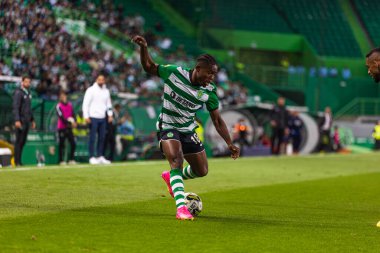 Portekiz Ligi 2022 / 23 maçında Estadio Jose Alvalade, Lizbon 'da Sporting CP ve CS Maritimo arasında Issahaku Fatawu. (Maciej Rogowski)