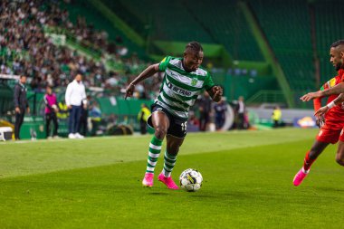 Portekiz Ligi 2022 / 23 maçında Estadio Jose Alvalade, Lizbon 'da Sporting CP ve CS Maritimo arasında Issahaku Fatawu. (Maciej Rogowski)