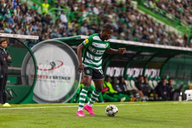 Portekiz Ligi 2022 / 23 maçında Estadio Jose Alvalade, Lizbon 'da Sporting CP ve CS Maritimo arasında Issahaku Fatawu. (Maciej Rogowski)