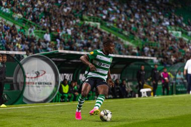 Portekiz Ligi 2022 / 23 maçında Estadio Jose Alvalade, Lizbon 'da Sporting CP ve CS Maritimo arasında Issahaku Fatawu. (Maciej Rogowski)